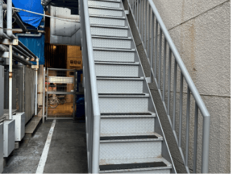 3.階段を登ってください